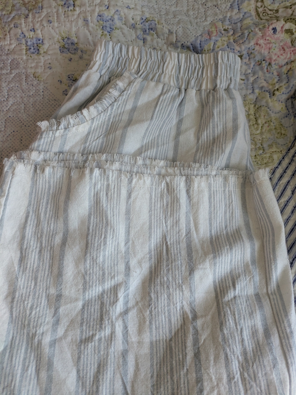 Umgee Light Gray Striped Elastic Waist Ankle Pants. - Picture 2 of 4